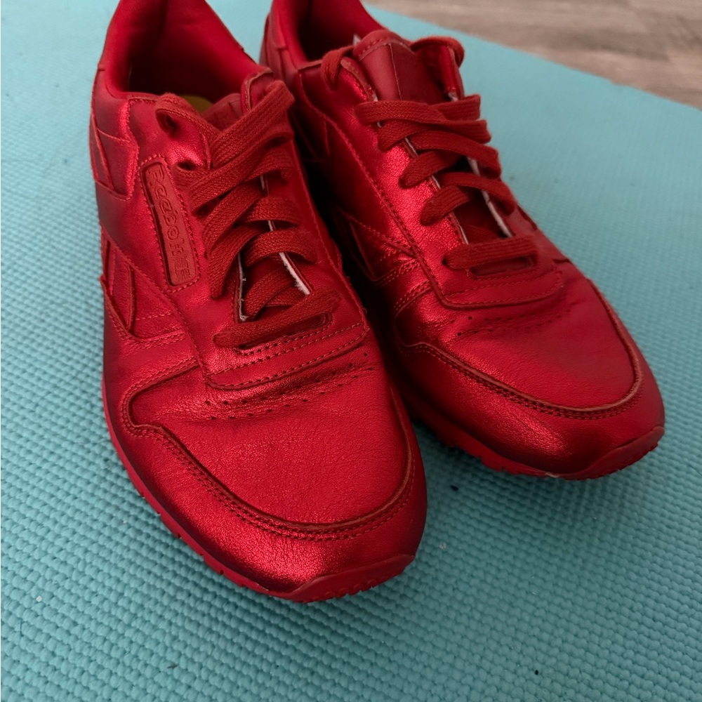 Metallic red Reebok classic leather - size 8.5 womens